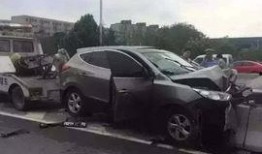 伊滨最新车祸爆料新闻报道,悲剧瞬间，生命消逝，警方全力调查